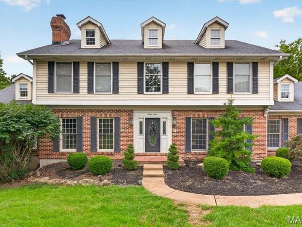 37 Kennerly Manor Drive , St Louis, MO 63128