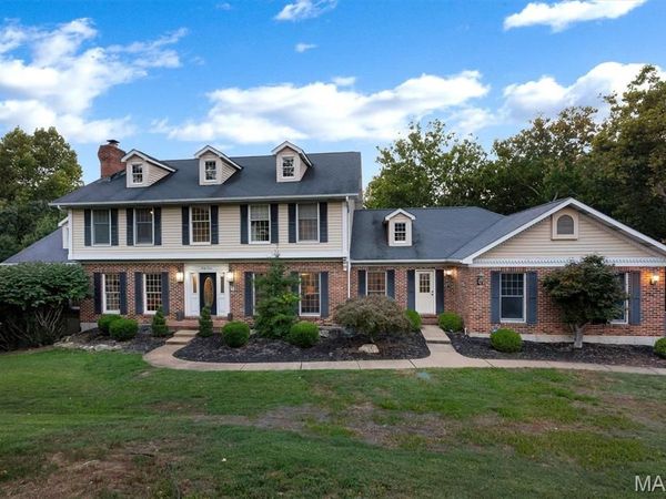 37 Kennerly Manor Drive, St Louis, MO 63128