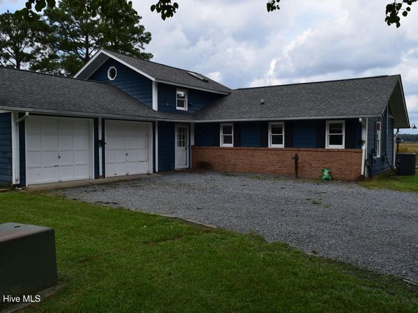 643 Castleberry Court, Vass, NC 28394