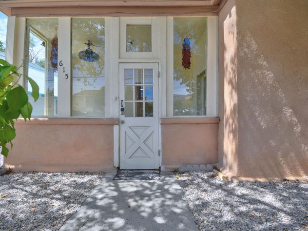 615 Keleher Avenue NW, Albuquerque, NM 87102