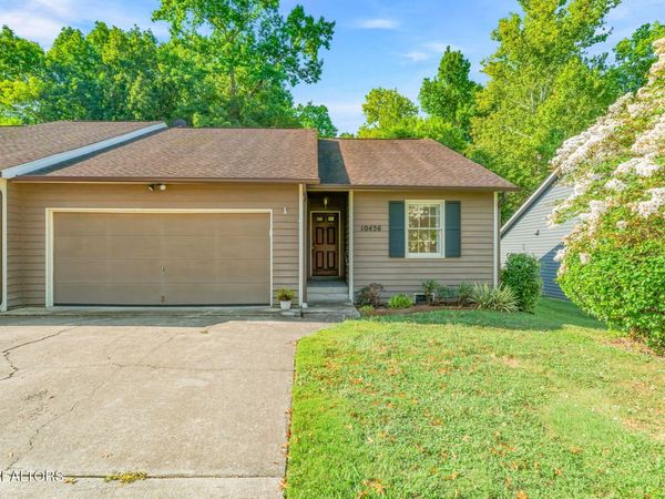 10456 Laura Lee Lane, Knoxville, TN 37922