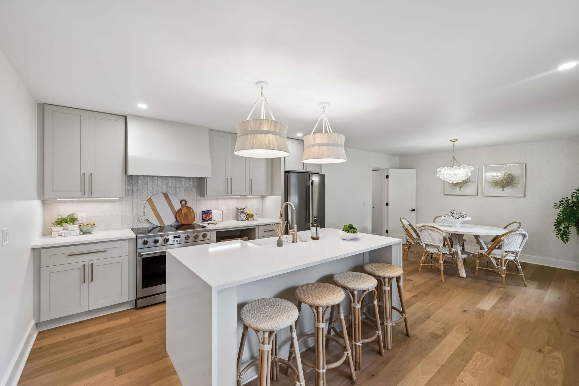 865 Evans Road Photo 12