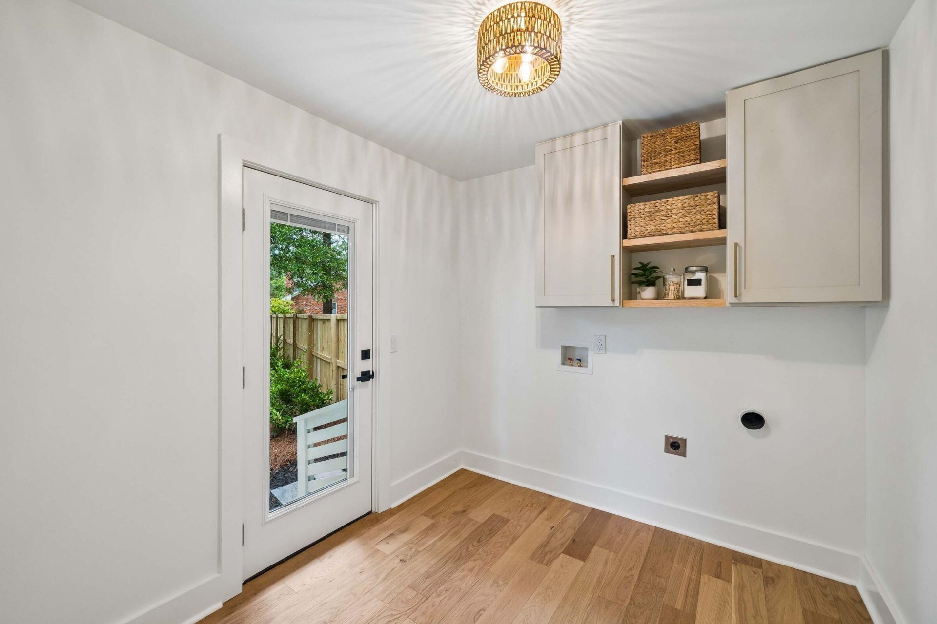 865 Evans Road Photo 59