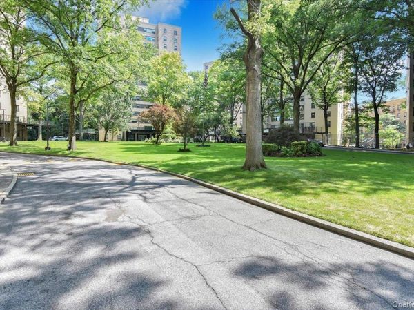 4 Fordham Hill Oval , Unit 16C, Bronx, NY 10468