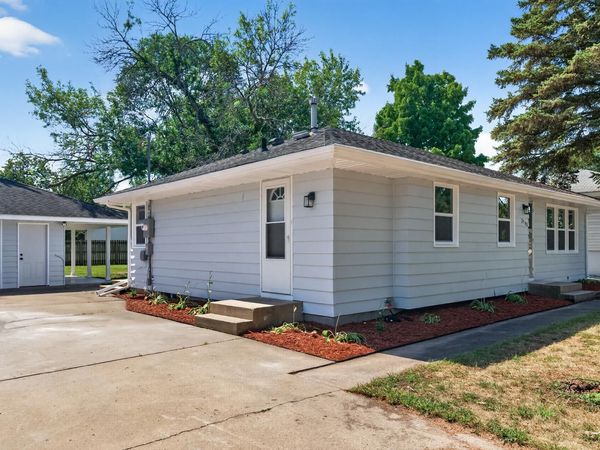 2940 115th Avenue NW, Coon Rapids, MN 55433