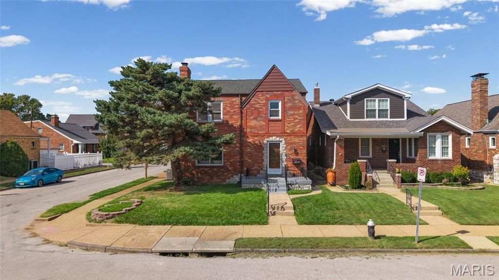 6347 Mardel Avenue , Saint Louis, MO 63109 Main Photo