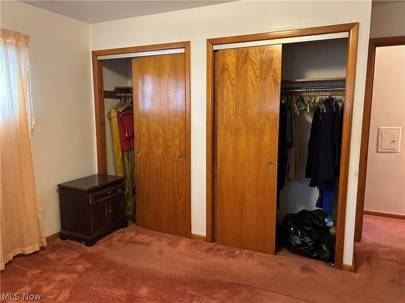 20504 Alameda Parkway, Highland Hills, OH 44128 Photo 9