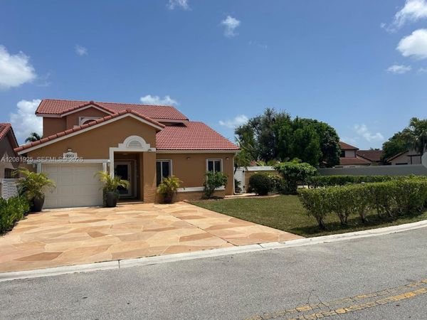 18901 NW 55th Ave , Miami Gardens, FL 33055