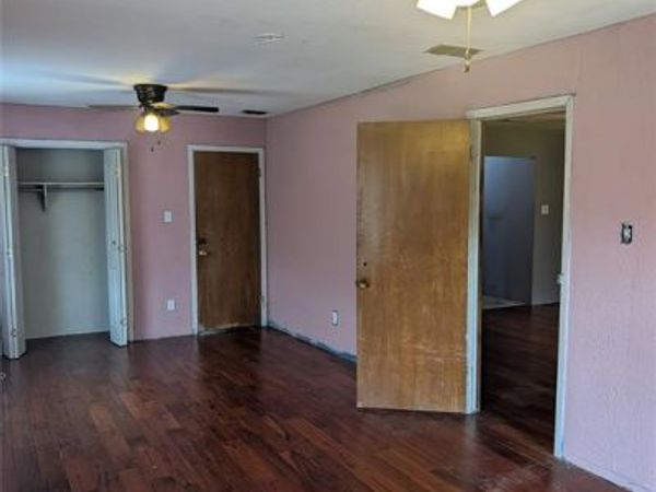 6617 Woodway Drive , Fort Worth, TX 76133