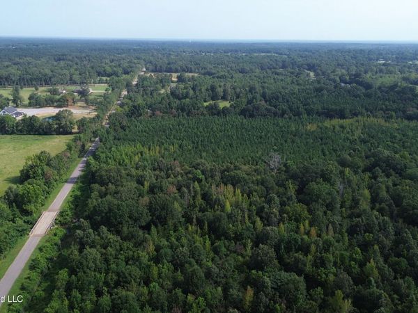 1090 Sharon Road, Canton, MS 39046