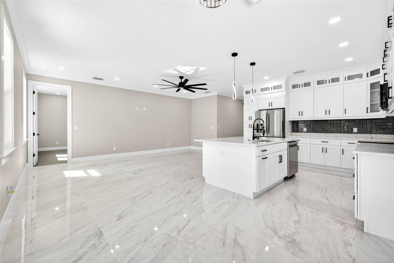 284 Roosevelt Avenue , Masaryktown, FL 34604 Photo