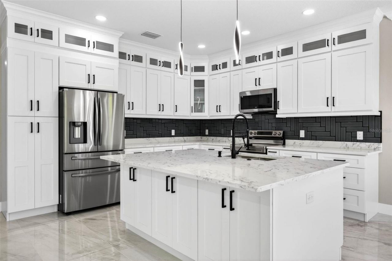 284 Roosevelt Avenue , Masaryktown, FL 34604 Photo