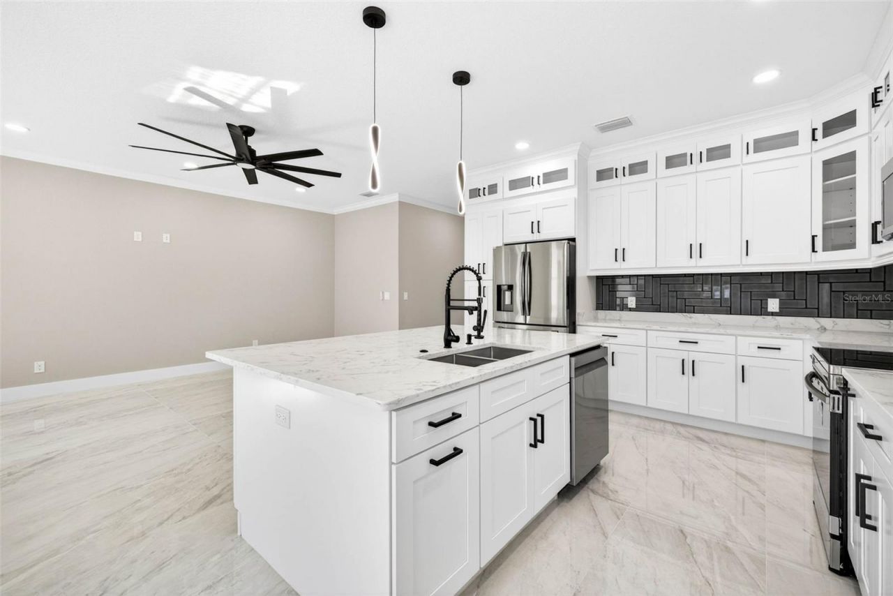 284 Roosevelt Avenue , Masaryktown, FL 34604 Photo