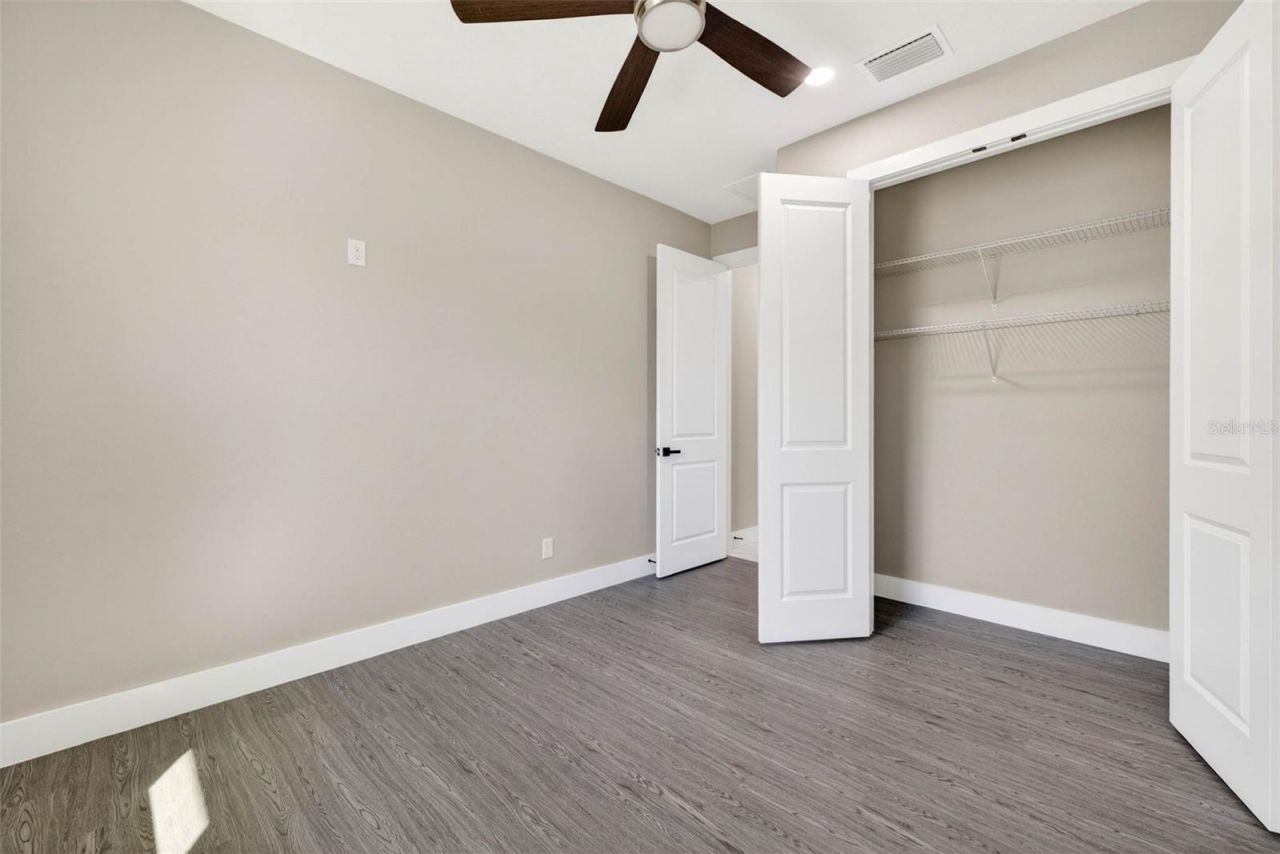 284 Roosevelt Avenue , Masaryktown, FL 34604 Photo