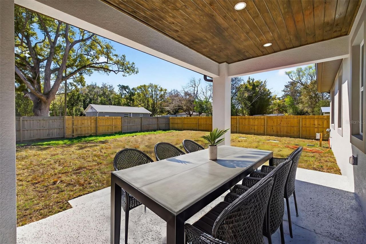 284 Roosevelt Avenue , Masaryktown, FL 34604 Photo