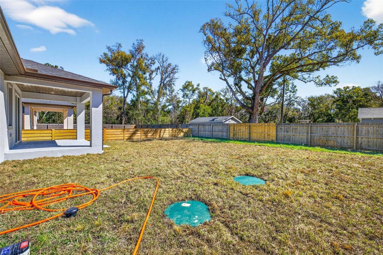 284 Roosevelt Avenue , Masaryktown, FL 34604 Photo