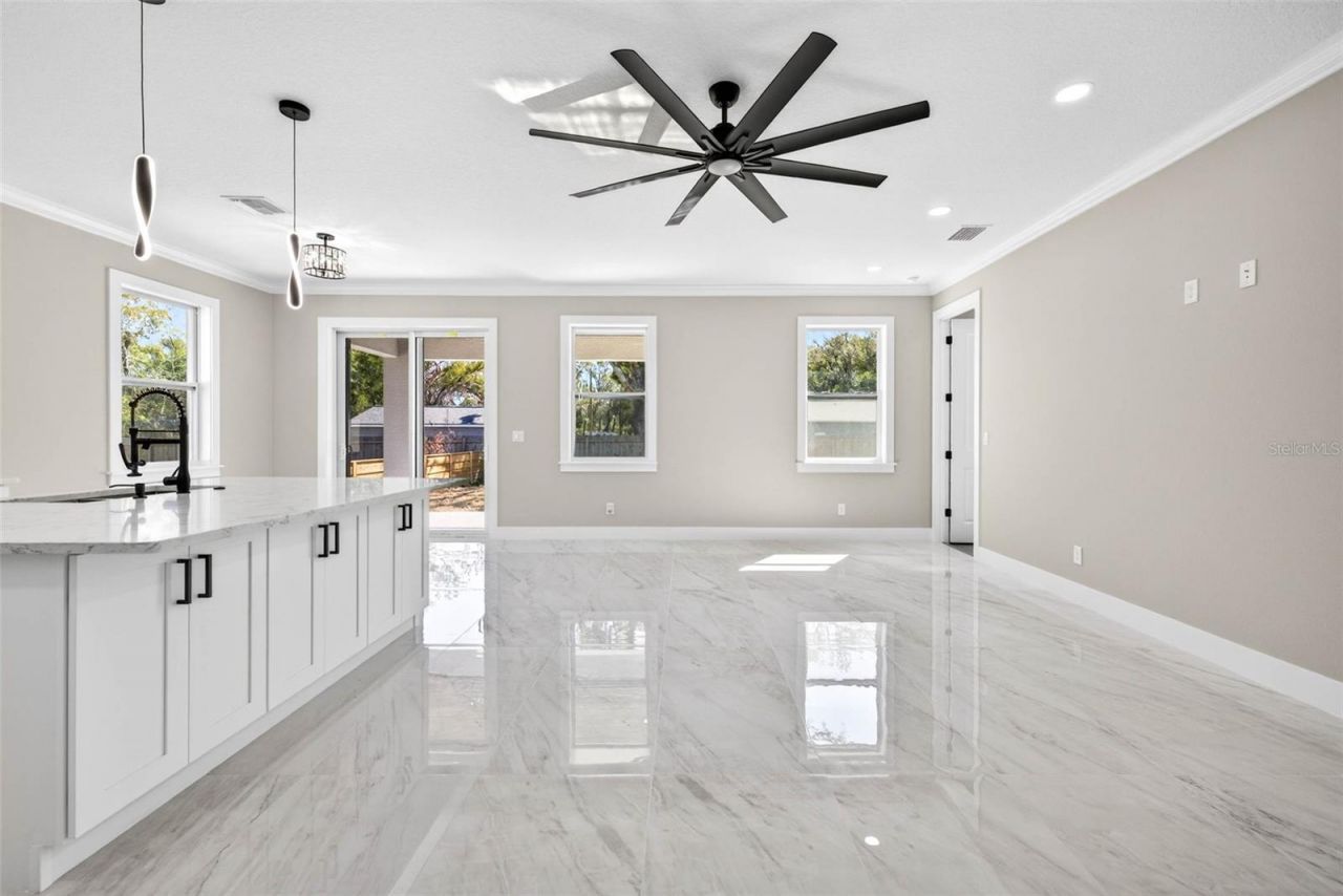 284 Roosevelt Avenue , Masaryktown, FL 34604 Photo