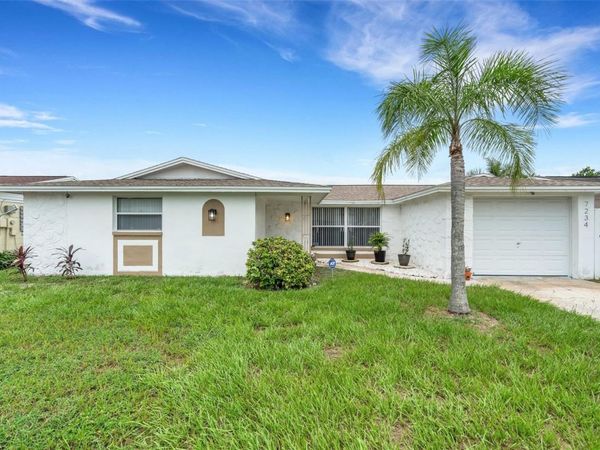 7234 OAKSHIRE DRIVE , PORT RICHEY, FL 34668