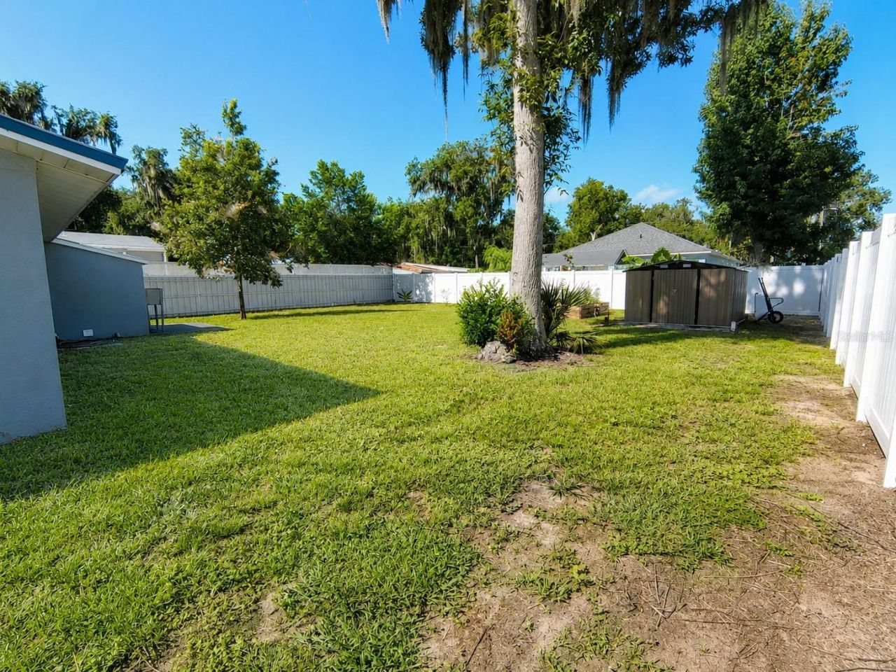 1924 Cr 439c, Lake Panasoffkee, FL 33538 Photo