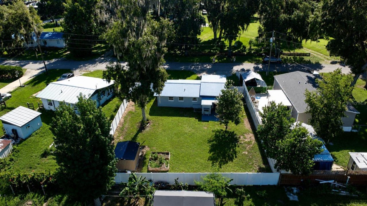 1924 Cr 439c, Lake Panasoffkee, FL 33538 Photo