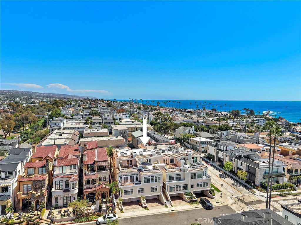 302 Carnation Avenue, Corona del Mar, CA 92625 Main Photo