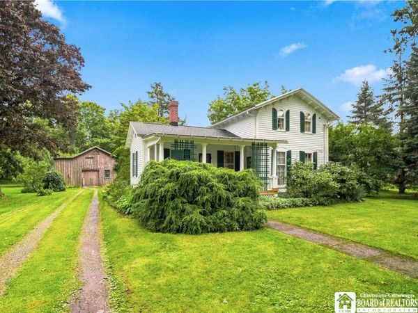 19 Spring Street , Westfield, NY 14787