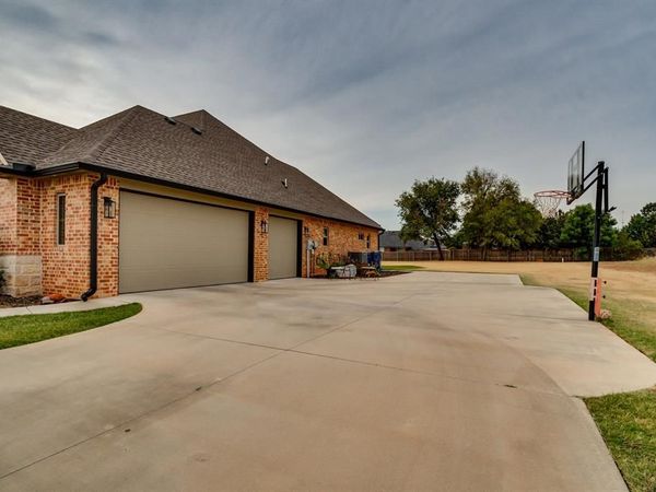 1408 W Harvard Way, Mustang, OK 73064