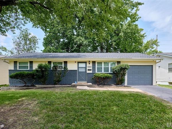2745 Benne Drive, Florissant, MO 63031