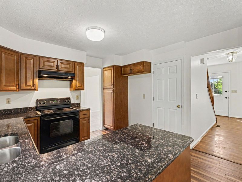 6254 Fairoaks Drive, Florence, KY 41042 Photo 13