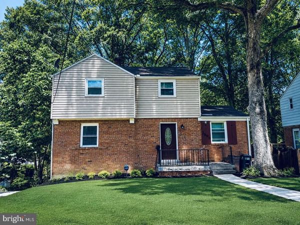 2500 LAKE AVENUE , LANDOVER, MD 20785