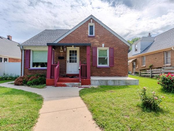 3221 W Oklahoma AVENUE, Milwaukee, WI 53215