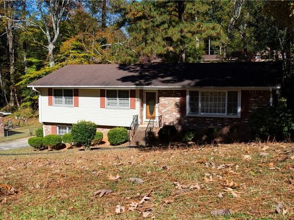 2719 Waleska Way , East Point, GA 30344