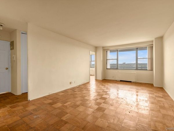 70-25 Yellowstone Boulevard , Unit 14H, Forest Hills, NY 11375