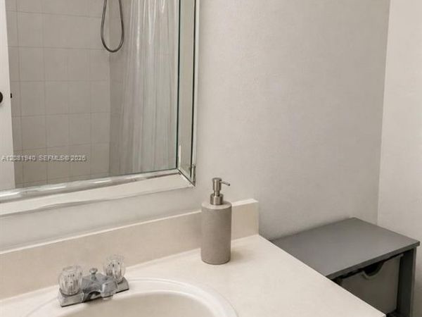 17911 NW 68th Ave , Unit M201, Hialeah, FL 33015