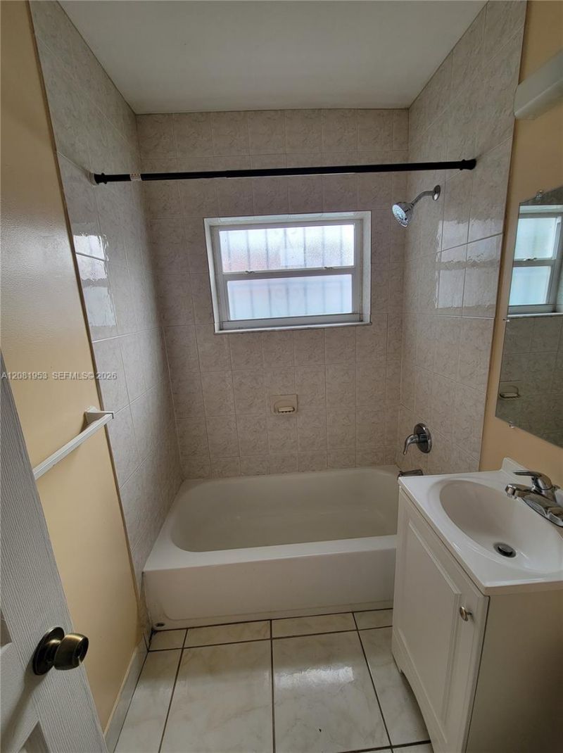 7015 NW 4th Ct , Unit 7017, Miami, FL 33150 Photo