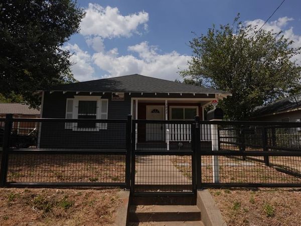 3823 Jamaica , Dallas, TX 75210