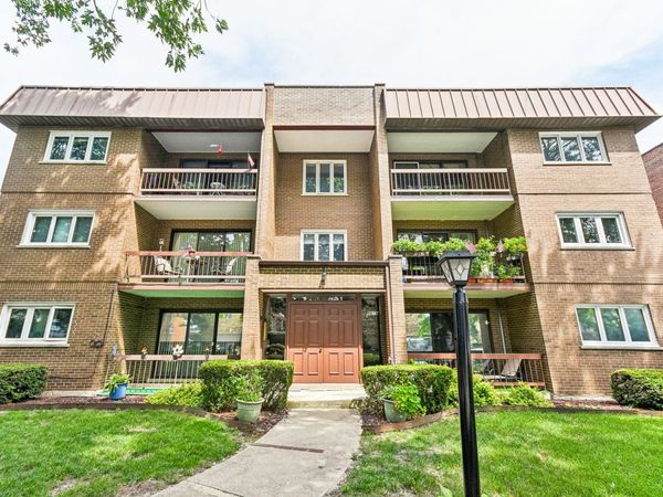 9619 Kedvale Avenue , Unit 301, Oak Lawn, IL 60453