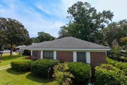 53 Chadwick Drive photo 4