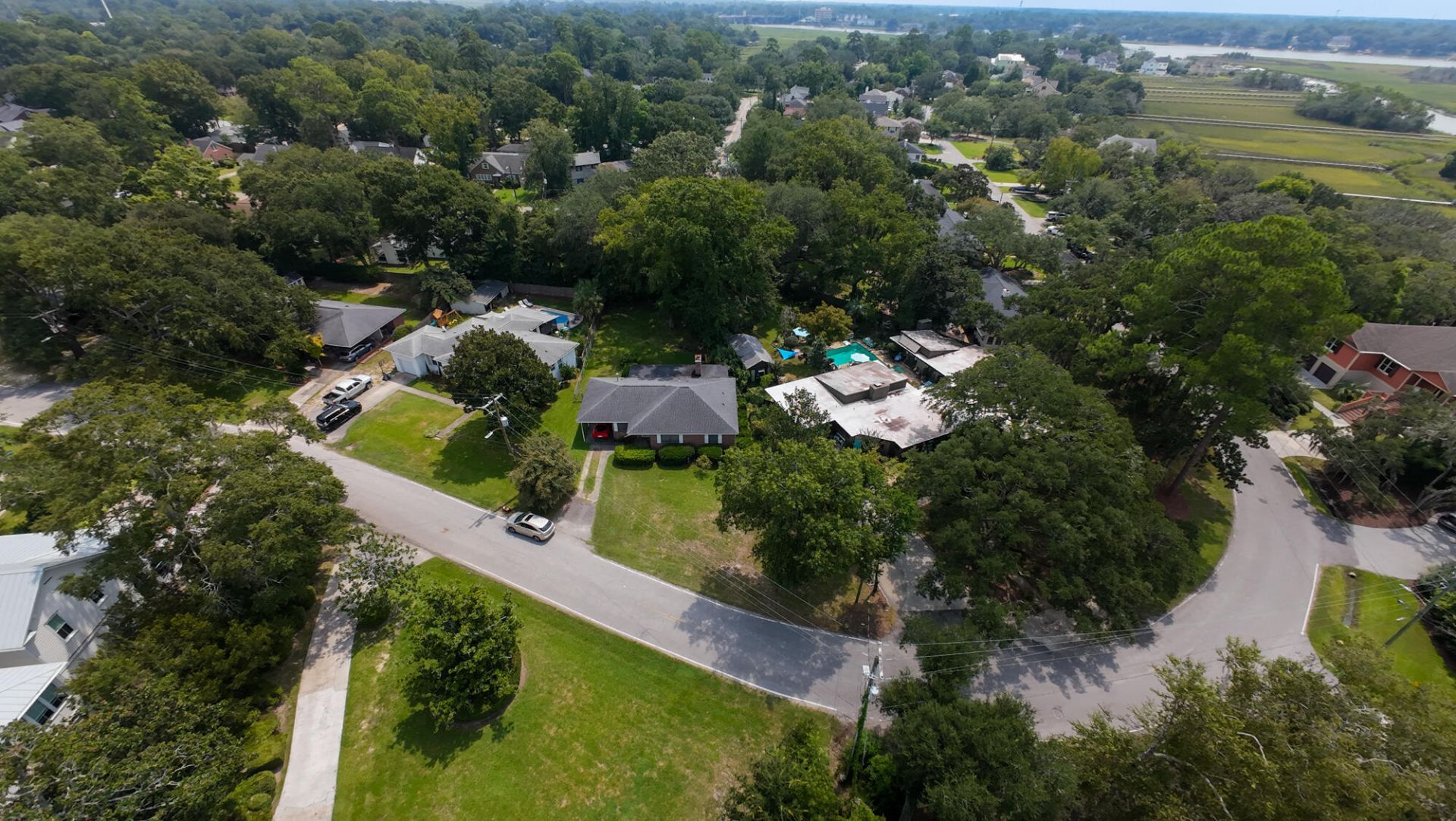 53 Chadwick Drive Photo 24