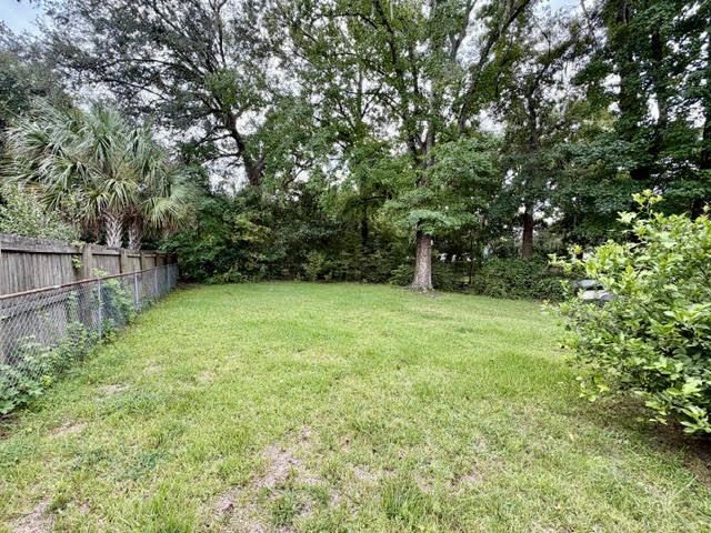 53 Chadwick Drive Photo 32