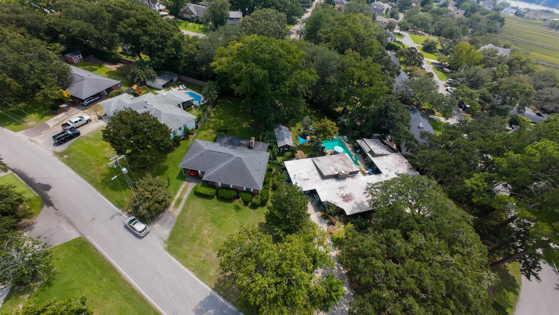 53 Chadwick Drive Photo 4