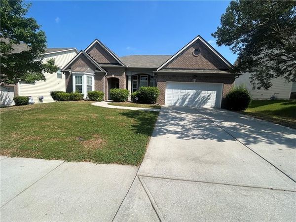825 Stonehaven Road SW, Atlanta, GA 30331