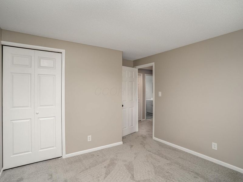 3461 Dillward Drive, Columbus, OH 43219 Photo 13