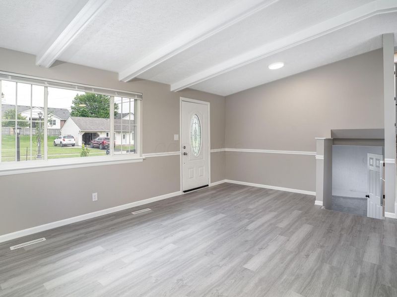 3461 Dillward Drive, Columbus, OH 43219 Photo 6