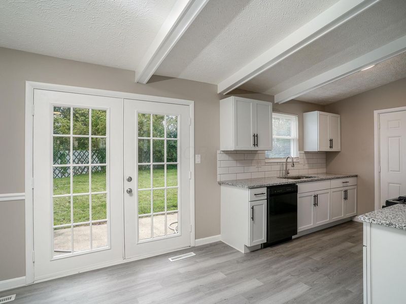 3461 Dillward Drive, Columbus, OH 43219 Photo 7
