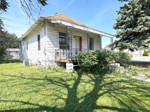 1102 S Federal Avenue, Mason City, IA 50401