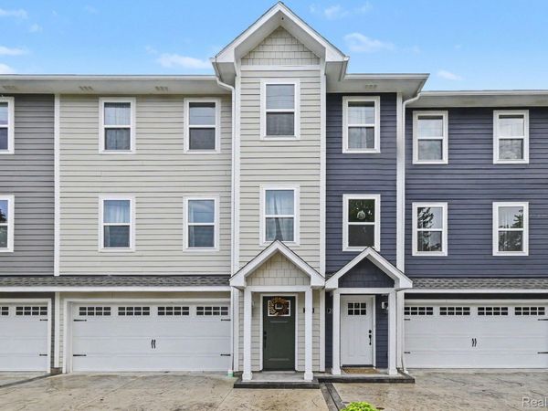 204 Oakwood Street, Holly Village, Mi 48442