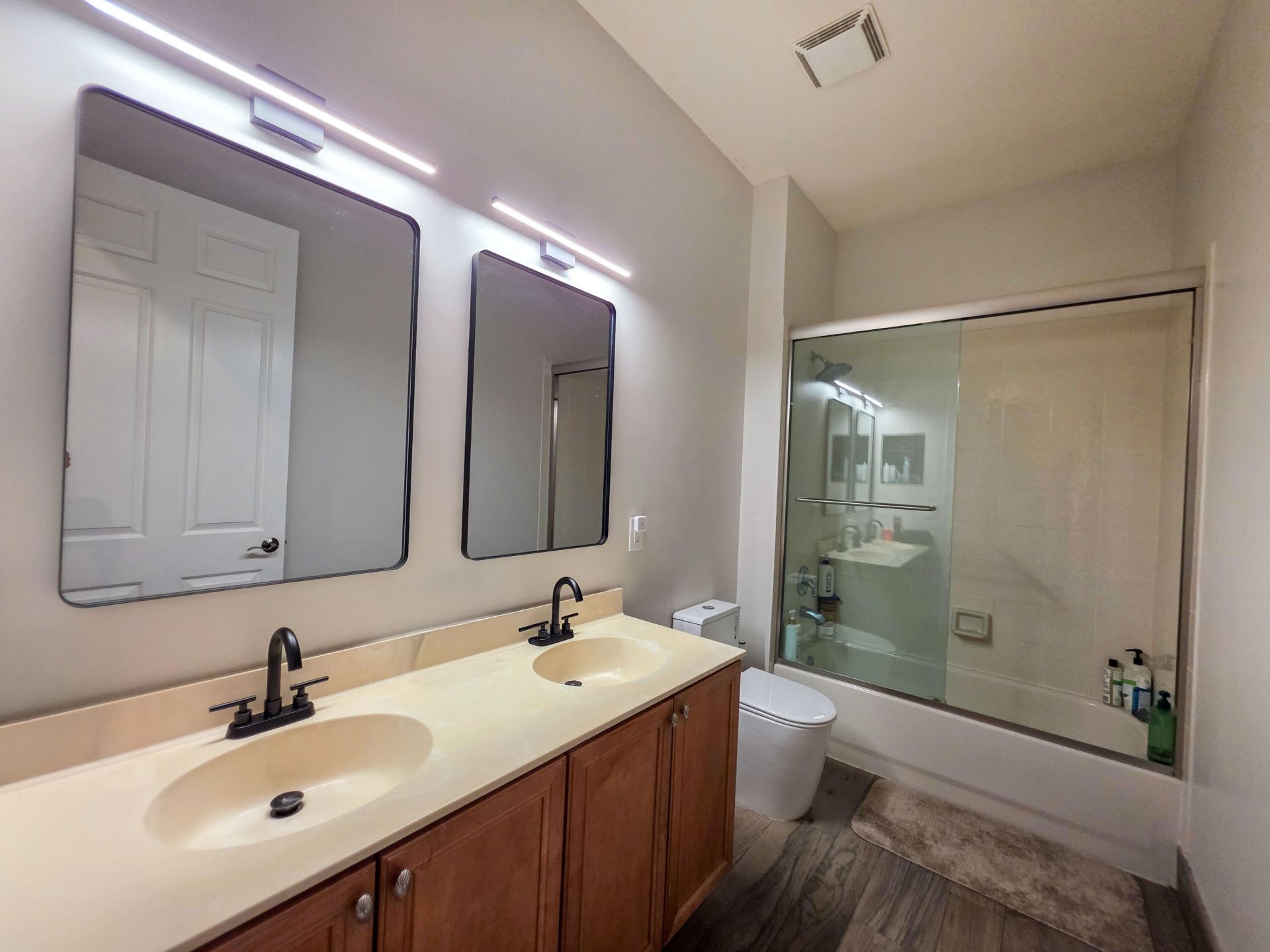 855 Marina Del Ray Lane, Unit 1, West Palm Beach, FL 33401 Photo