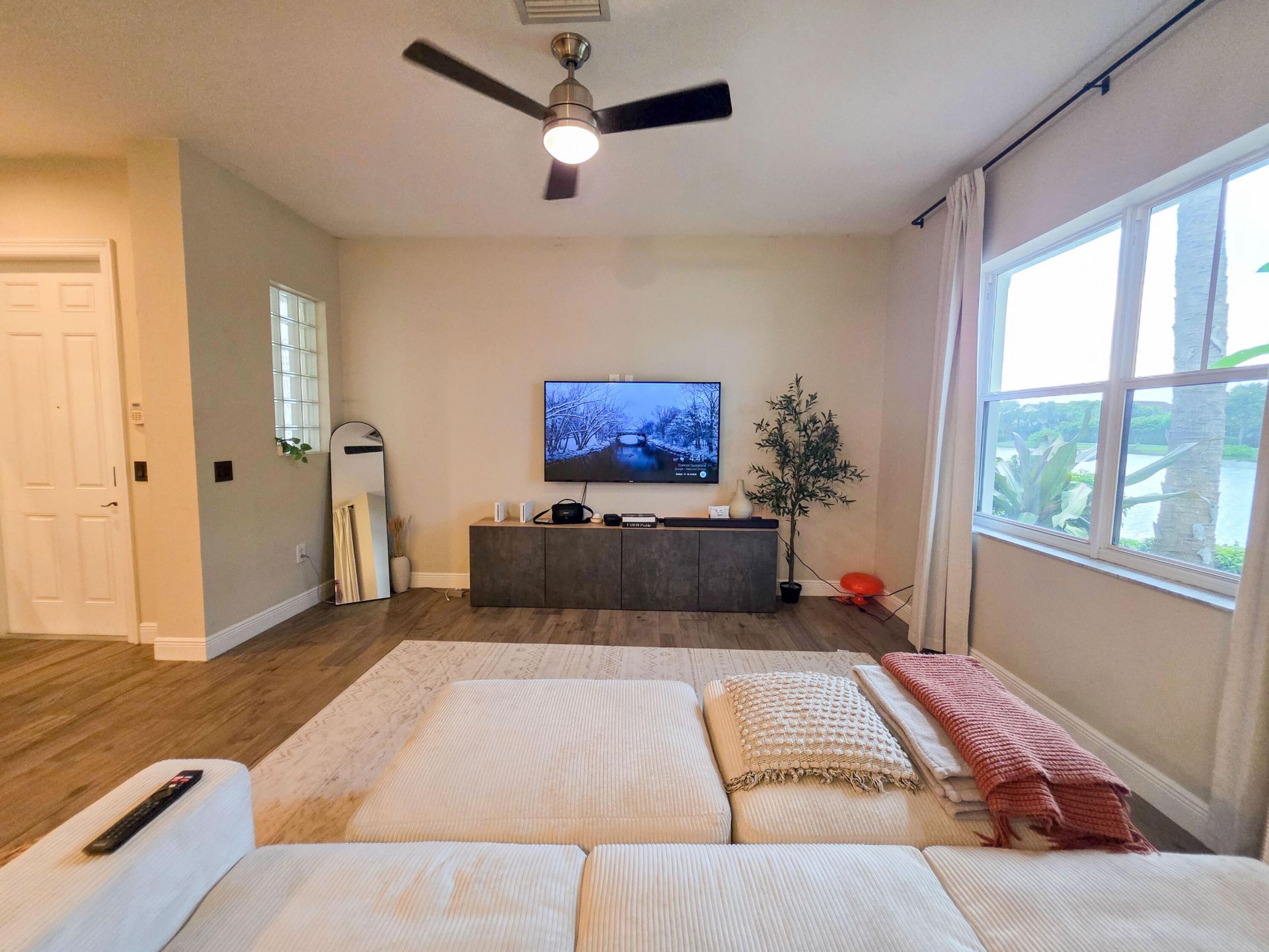 855 Marina Del Ray Lane, Unit 1, West Palm Beach, FL 33401 Photo