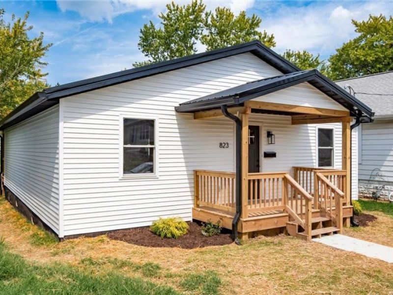 823 Race Street, Zanesville, OH 43701 Photo 3